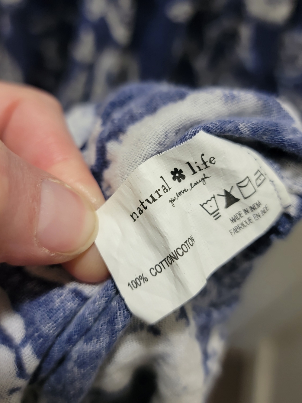 NATURAL LIFE Navy Blue and White Floral Tiered Maxi Sundress - Picture 5 of 6